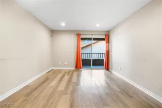 Photo #6: 2711028 Listing 