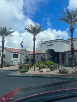 Photo #1: 2711064 Listing 