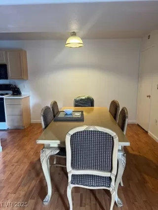 Photo #3: 2711064 Listing 