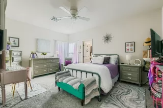 Photo #5: 2711080 Listing