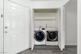 Photo #4: 2711098 Listing