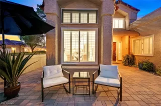 Photo #4: 2711106 Listing 