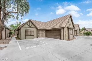 Photo #2: 2711107 Listing 