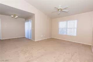 Photo #5: 2711150 Listing