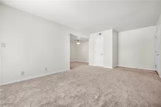 Photo #2: 2711155 Listing 