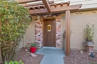 Photo #2: 2711157 Listing 