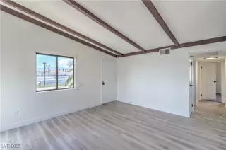 Photo #6: 2711170 Listing 