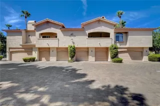 Photo #3: 2711174 Listing