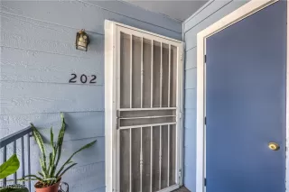 Photo #2: 2711175 Listing