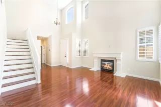 Photo #4: 2711177 Listing