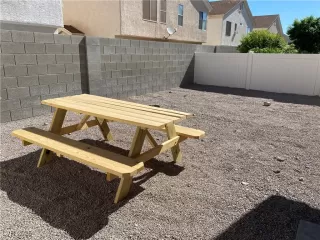 Photo #1: 2711180 Listing 