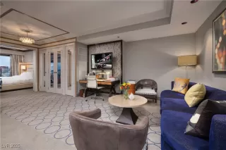 Photo #3: 2711190 Listing 