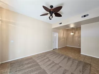 Photo #2: 2711233 Listing 