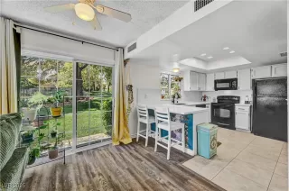 Photo #3: 2711263 Listing