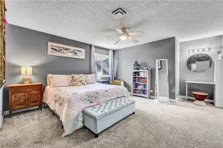 Photo #5: 2711263 Listing