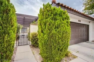 Photo #1: 2711290 Listing 