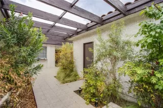 Photo #2: 2711290 Listing 