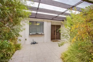 Photo #3: 2711290 Listing 