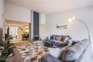 Photo #5: 2711290 Listing 