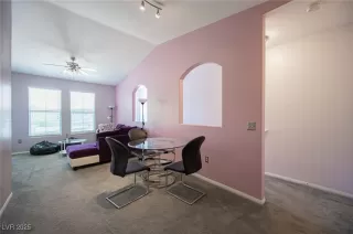 Photo #1: 2711305 Listing 