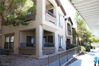 Photo #3: 2711357 Listing 