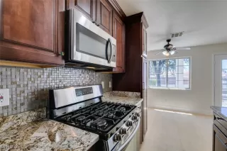 Photo #1: 2711365 Listing