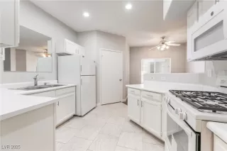 Primary Photo for MLS#: 2711371