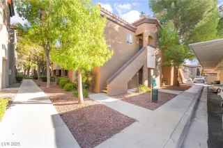 Photo #1: 2711371 Listing 