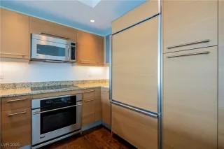 Photo #6: 2711384 Listing 