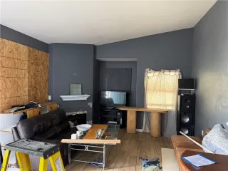 Photo #2: 2711399 Listing