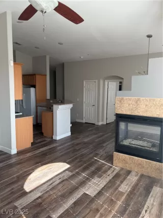 Photo #1: 2711420 Listing 