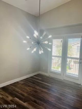 Photo #4: 2711420 Listing 