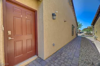 Photo #1: 2711424 Listing 