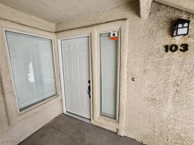 MLS: 2711452 Condo For Sale