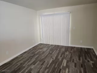 Photo #1: 2711452 Listing 