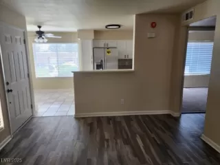 Photo #2: 2711452 Listing 