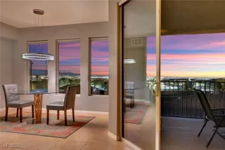 Photo #1: 2711460 Listing