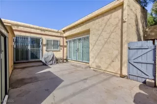 Photo #3: 2711496 Listing 