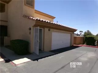 Photo #6: 2711501 Listing 