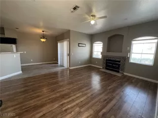 Photo #2: 2711516 Listing 