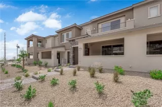 Photo #2: 2711567 Listing 