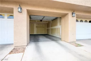 Photo #2: 2711568 Listing 