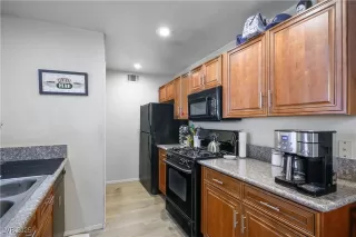 Photo #5: 2711568 Listing 