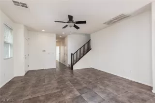 Photo #4: 2711581 Listing 