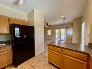 Photo #5: 2711604 Listing 