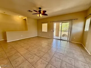 Photo #6: 2711604 Listing 