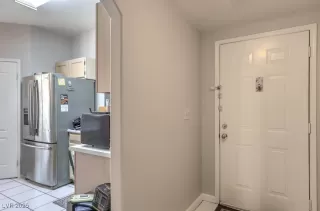 Photo #4: 2711606 Listing 