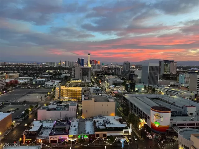 MLS: 2711611 Condo For Sale