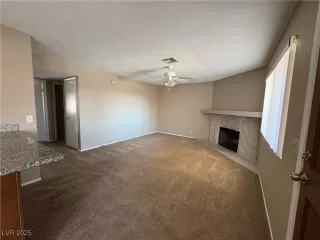 Photo #3: 2711624 Listing 