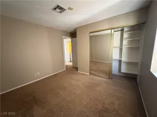 Photo #5: 2711624 Listing 